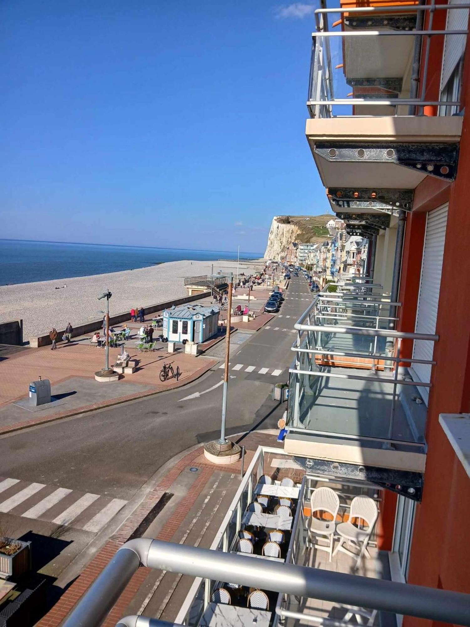 Face A La Mer By Corinne Mers-les-Bains Luaran gambar