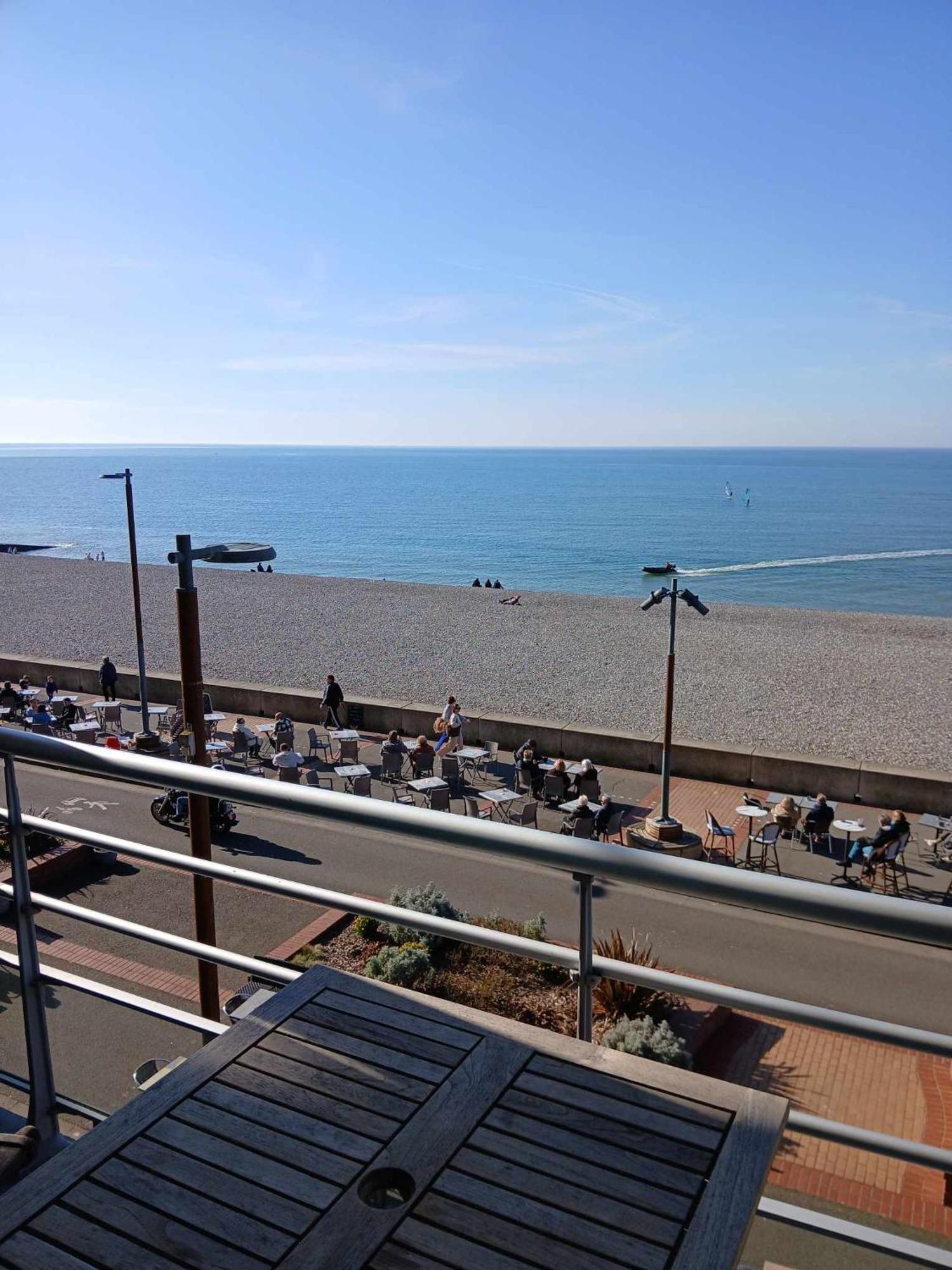 Face A La Mer By Corinne Mers-les-Bains Luaran gambar