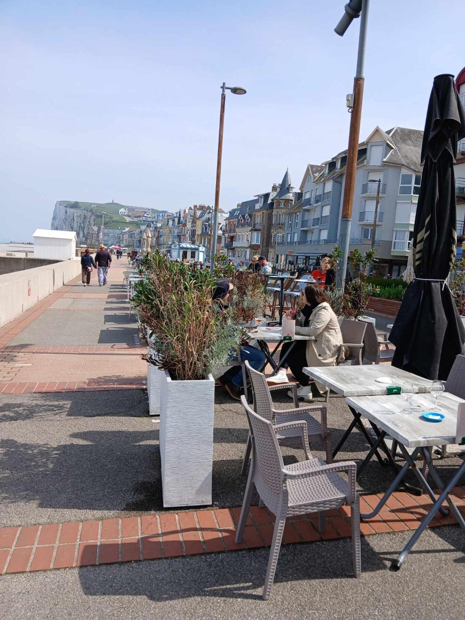 Face A La Mer By Corinne Mers-les-Bains Luaran gambar